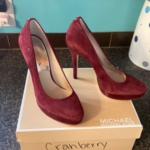 Suede Michael Kors Pumps